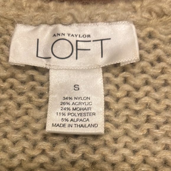Sweater can go over your dress or a blouse size small - Picture 2 of 3
